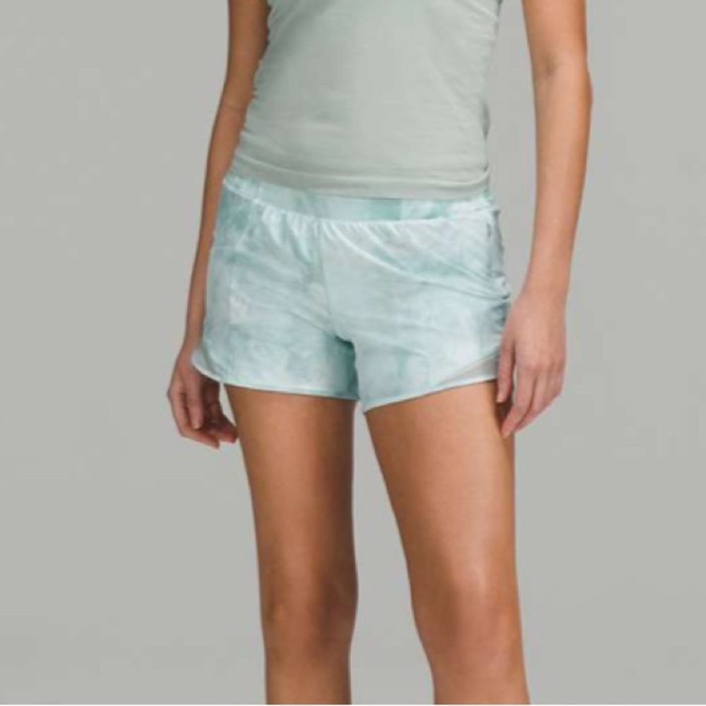 Lululemon Athletica Hotty Hot High-Rise Lines Short 4”